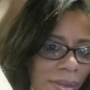 Meet your Posher, Yvette